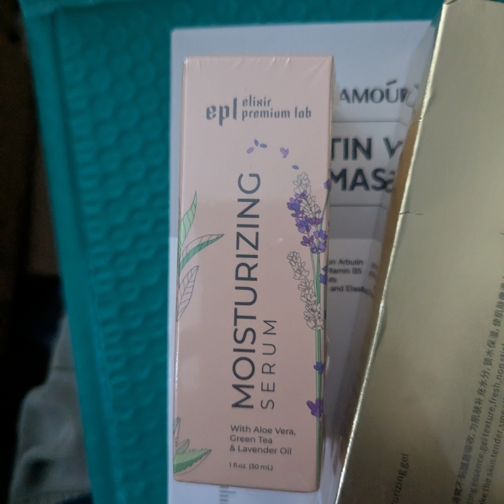 3pcs Mystery Box Face, Body & Hair Set - Some are Korean Beauty Items - Picture 12 of 16
